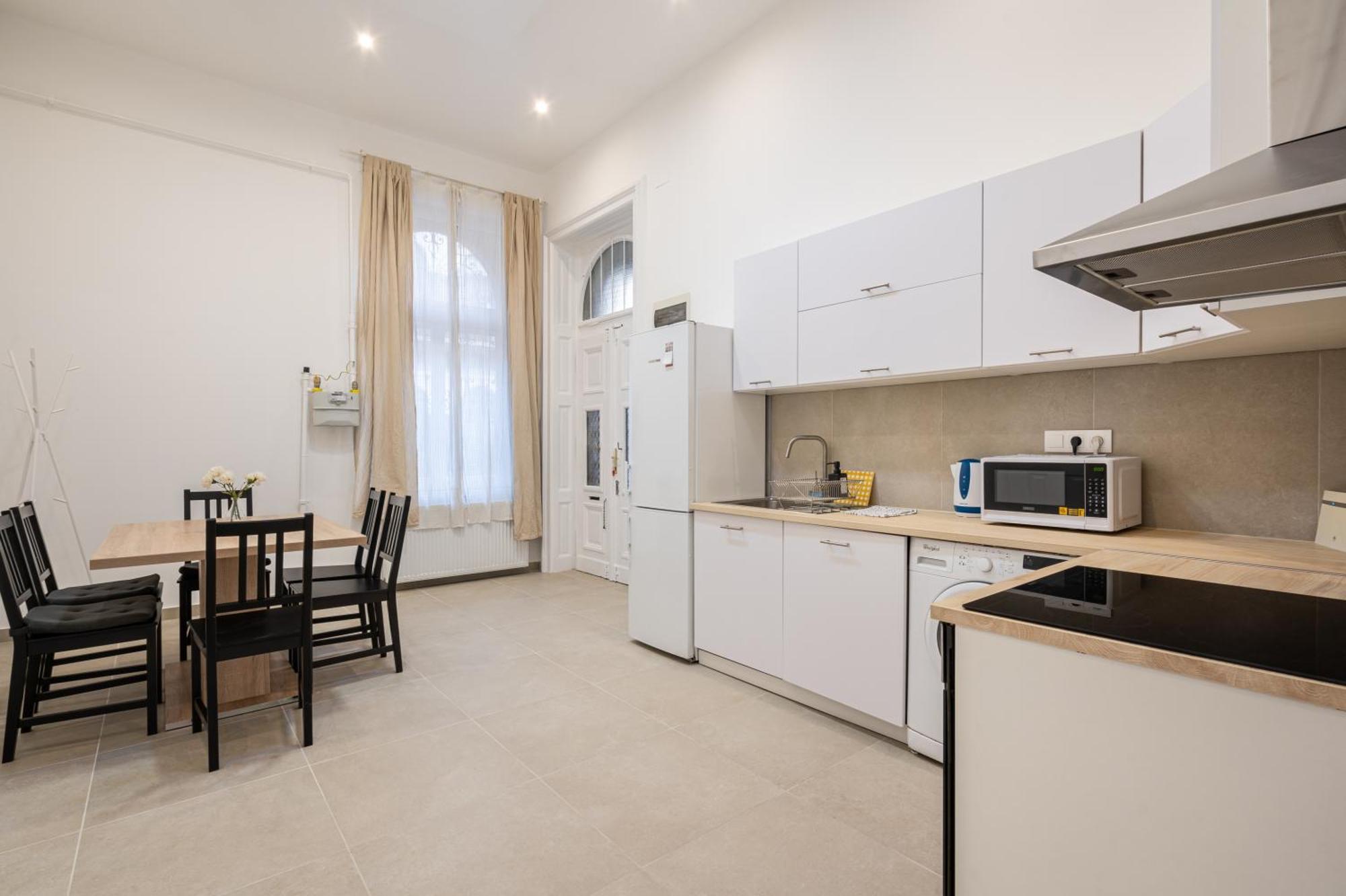 Luxurious Downtown Family Suite Βουδαπέστη Εξωτερικό φωτογραφία